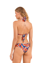 Charger l'image dans la galerie, Model Back: Rio De Sol Ensemble Set Leaves Mel