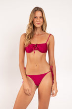 Charger l'image dans la galerie, Model Front: Rio De Sol Ensemble Set Shimmer-Desejo Balconet-Tie Cheeky-Tie-Gold