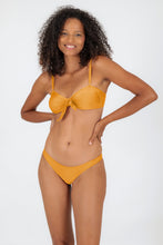 Charger l'image dans la galerie, Model Front: Rio De Sol Bas Bottom Damasco Essential