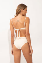 Charger l'image dans la galerie, Model Back: Rio De Sol Ensemble Set Malibu-Natural Zaya Amy