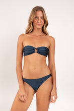 Charger l'image dans la galerie, Model Front: Rio De Sol Bas Bottom Shimmer-Shark Leblon