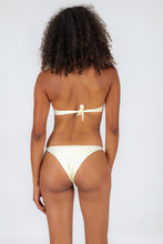 Charger l'image dans la galerie, Model Back: Rio De Sol Ensemble Set Off-White Twist Leblon