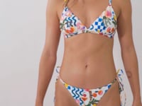 Charger et lire la vidéo dans la visionneuse de la Galerie, Video: Rio De Sol Ensemble Set Al-Mare Tri-Fixo Cheeky-Micro