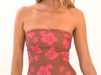 Charger et lire la vidéo dans la visionneuse de la Galerie, Video: Wednesday In Hawaii By Rio De Sol Une Pièce Pua-Coco-Guava Aloha