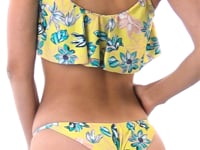 Charger et lire la vidéo dans la visionneuse de la Galerie, Video: Rio De Sol Haut Top Florescer Babado