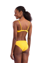 Charger l'image dans la galerie, Model Back: Rio De Sol Bas Bottom Malibu-Yellow Essential-Comfy