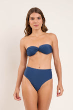 Charger l'image dans la galerie, Model Front: Rio De Sol Bas Bottom Navy Hotpants