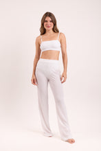 Charger l'image dans la galerie, Model Front: Rio De Sol Pantalon De Plage Memphis-White Pants Lana