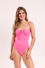 Charger l'image dans la galerie, Model Front: Rio De Sol Une Pièce Mtx-Ultrapink Julia
