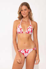 Charger l'image dans la galerie, Model Front: Wednesday In Hawaii By Rio De Sol Ensemble Set Pua-Hibiscus Mel
