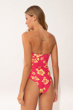 Charger l'image dans la galerie, Model Back: Wednesday In Hawaii By Rio De Sol Une Pièce Pua-Guava Aloha
