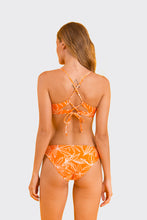 Charger l'image dans la galerie, Model Back: Rio De Sol Ensemble Set Trail-Orange Tank-Tie Essential-Comfy
