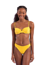 Charger l'image dans la galerie, Model Front: Rio De Sol Haut Top Malibu-Yellow Balconet
