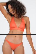 Charger l'image dans la galerie, Gallery: Rio De Sol Ensemble Set Light-Peach Halter-Cos Leblon-Fio

