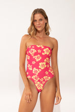 Charger l'image dans la galerie, Model Front: Wednesday In Hawaii By Rio De Sol Une Pièce Pua-Guava Aloha
