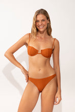 Charger l'image dans la galerie, Model Front: Rio De Sol Bas Bottom Ferrugo Leblon
