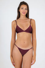 Charger l'image dans la galerie, Model Front: Rio De Sol Bas Bottom Barolo California
