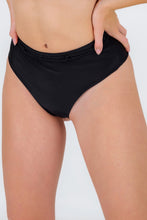Charger l'image dans la galerie, Gallery: Rio De Sol Bas Bottom Shimmer-Black Hotpants
