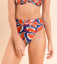 Charger l'image dans la galerie, Image 10: Rio De Sol Bas Bottom Leaves Hotpants
