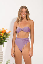 Charger l'image dans la galerie, Model Front: Rio De Sol Haut Top Shimmer-Harmonia Twist
