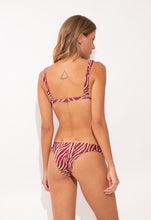 Charger l'image dans la galerie, Model Back: Rio De Sol Ensemble Set Dune Hera Essential

