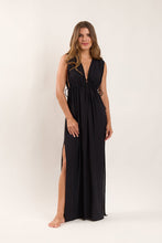 Charger l'image dans la galerie, Model Front: Rio De Sol Vêtement De Plage Black Long Dress Soleil
