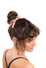 Charger l&#39;image dans la galerie, Boho Scrunchie
