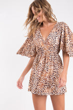 Charger l&#39;image dans la galerie, Leopard Mini Dress
