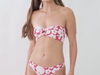 Charger et lire la vidéo dans la visionneuse de la Galerie, Video: Wednesday In Hawaii By Rio De Sol Ensemble Set Pua-Hibiscus Lani Waikiki
