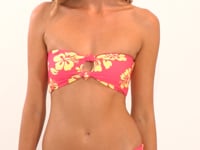 Charger et lire la vidéo dans la visionneuse de la Galerie, Video: Wednesday In Hawaii By Rio De Sol Bas Bottom Pua-Guava Waikiki
