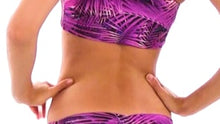Charger et lire la vidéo dans la visionneuse de la Galerie, Video: Rio De Sol Haut Top Ultra Violet Bra
