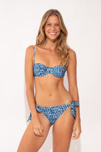 Charger l&#39;image dans la galerie, Model Front: Rio De Sol Bas Bottom Chuva Gisele
