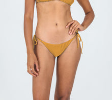 Charger l&#39;image dans la galerie, Model Front: Rio De Sol Bas Bottom Damasco Ibiza-Comfy
