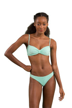 Charger l&#39;image dans la galerie, Model Front: Rio De Sol Bas Bottom Malibu-Menta Essential-Comfy
