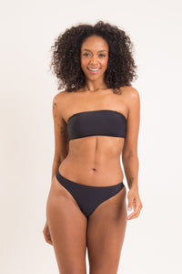 Model Front: Rio De Sol Bas Bottom Nero Nice-Fio