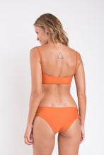 Charger l&#39;image dans la galerie, Model Back: Rio De Sol Bas Bottom Ocre Madrid
