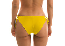 Charger l&#39;image dans la galerie, Model Back: Rio De Sol Bas Bottom Uv-Melon Comfort

