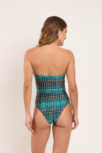 Model Back: Rio De Sol Une Pièce Brisa Cleo
