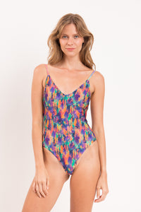 Model Front: Rio De Sol Une Pièce Euphoria Hype