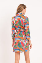 Charger l&#39;image dans la galerie, Model Back: Rio De Sol Vêtement De Plage Jungle Chemise
