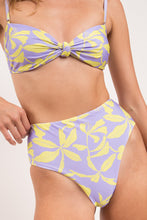 Charger l&#39;image dans la galerie, Image 11: Rio De Sol Ensemble Set Glow Bandeau-Joy Hotpants
