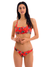 Charger l&#39;image dans la galerie, Model Front: Rio De Sol Ensemble Set Wildflowers Bra-Sport Lisboa
