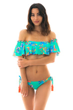Charger l&#39;image dans la galerie, Model Front: Rio De Sol Haut Top Acqua Flora Babado
