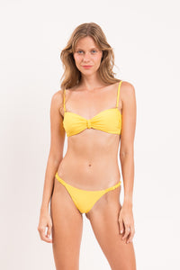 Model Front: Rio De Sol Haut Top Amarelo Bandeau-Crispy