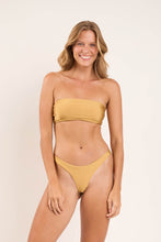 Charger l&#39;image dans la galerie, Model Front: Rio De Sol Haut Top Fluity-Dourado Bandeau-Reto

