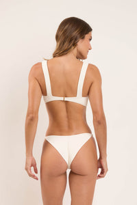 Model Back: Rio De Sol Haut Top Sand-Chantilly Mary