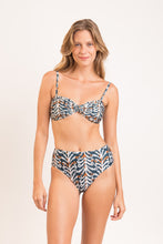 Charger l&#39;image dans la galerie, Set Ikat Twist Hotpants
