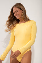 Charger l'image dans la galerie, Image 06: Wednesday In Hawaii By Rio De Sol Une Pièce Lilikoi Surf
