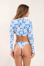 Charger l'image dans la galerie, Model Back: Wednesday In Hawaii By Rio De Sol Haut Top Pua-Pacifica Reef

